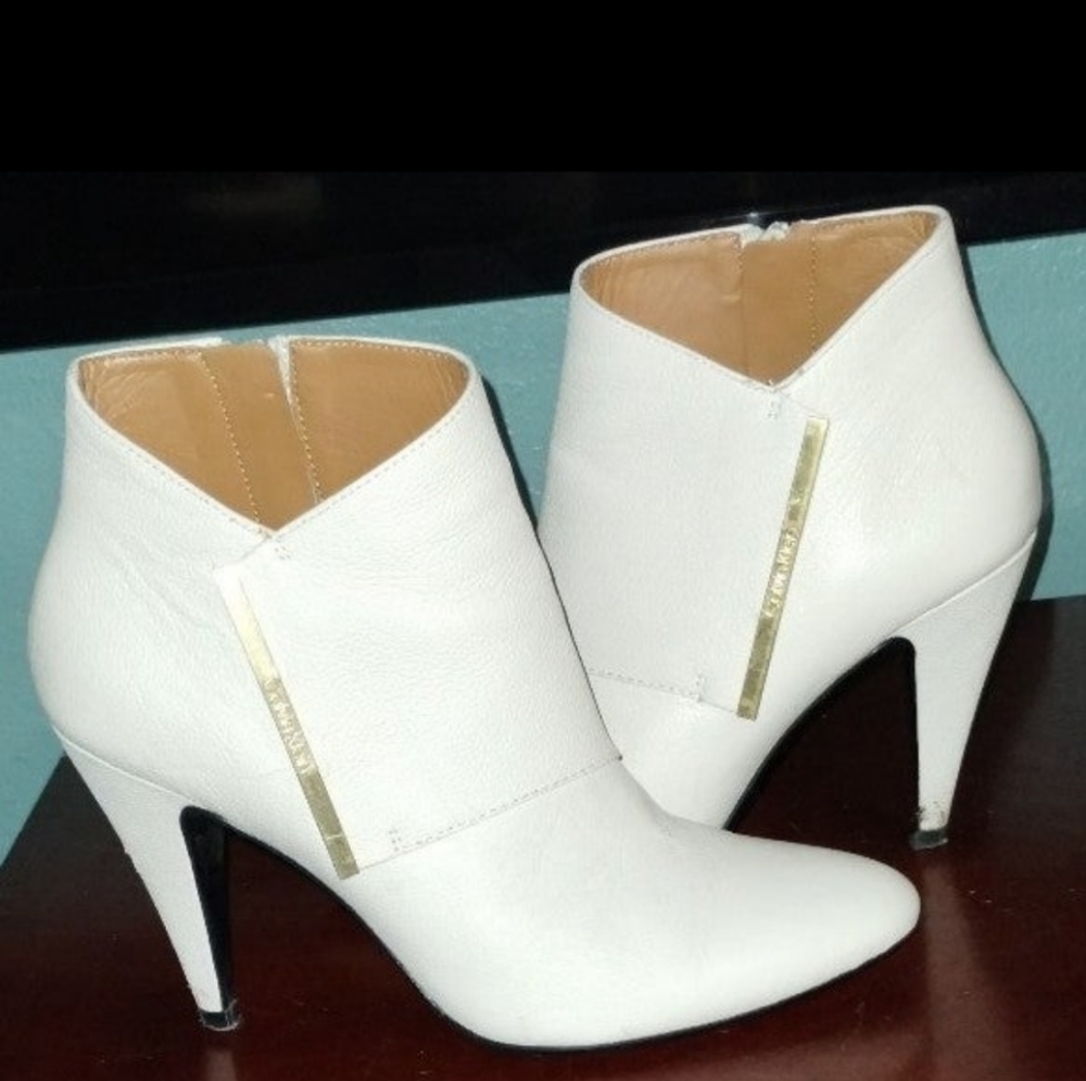 Calvin Klein Nichol Ankle Boot, Dress Bootie, Soft White, Women's Size 6